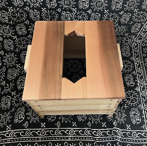 Handcrafted pelvic steam sauna seat with removable top, two side handles
